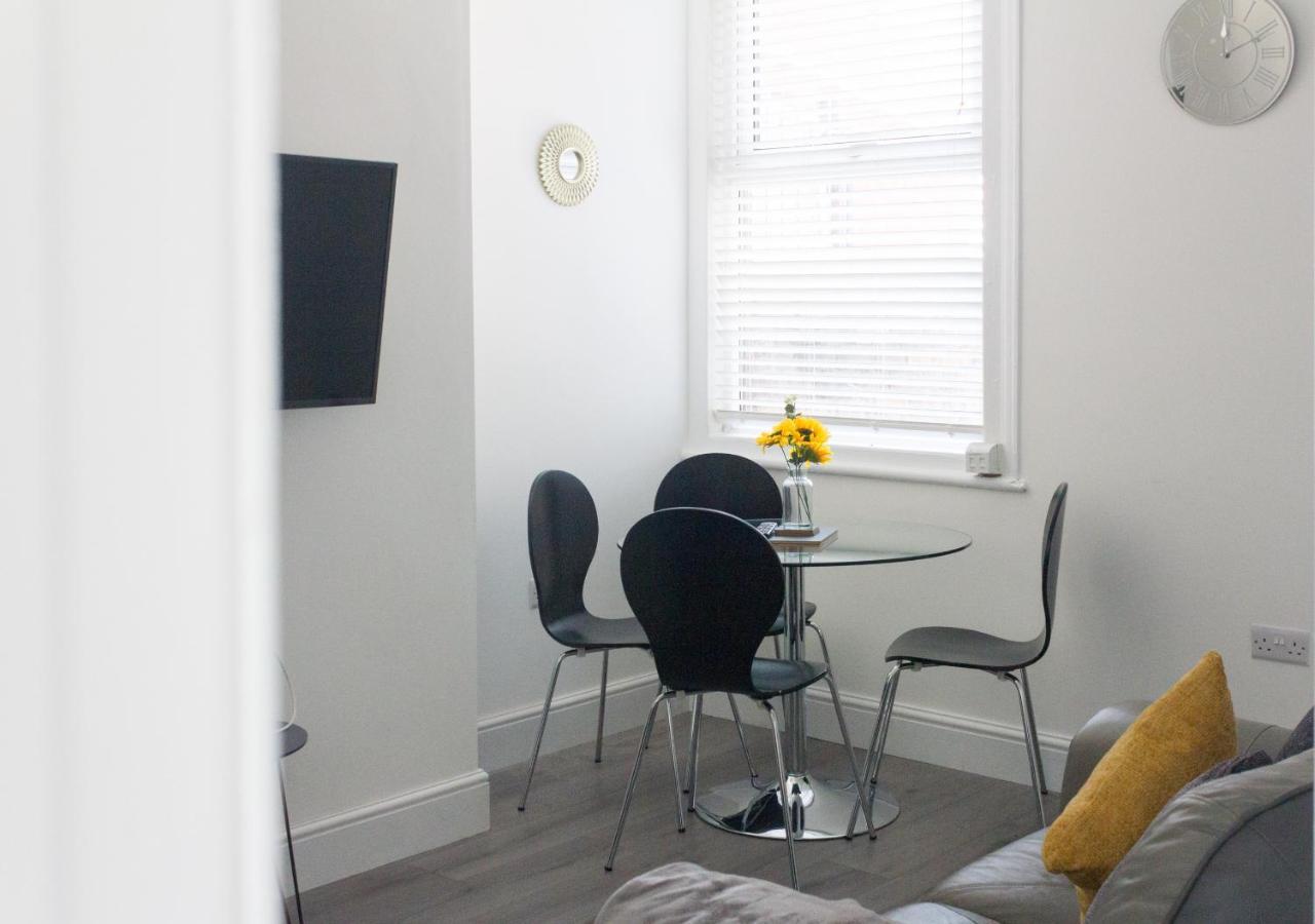 Boaler House, Modern 4 Bed House With Parking Sleeps 8 Villa Liverpool Bagian luar foto